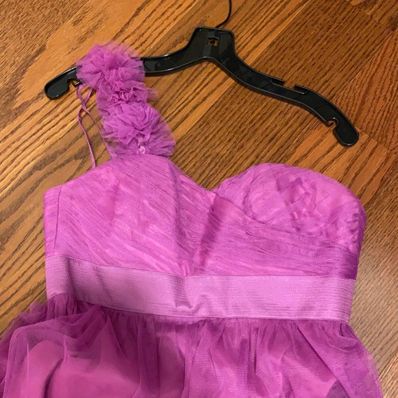 One shoulder dress - Picture 4 of 4